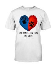 Dog One hand one paw 2807 Classic T-Shirt front