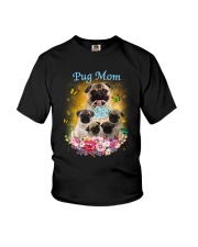 Pug mom Youth T-Shirt thumbnail