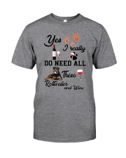 Rottweiler and wine Classic T-Shirt front
