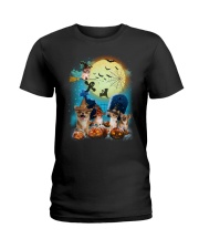 Chihuahua family at halloween 2007 Ladies T-Shirt thumbnail