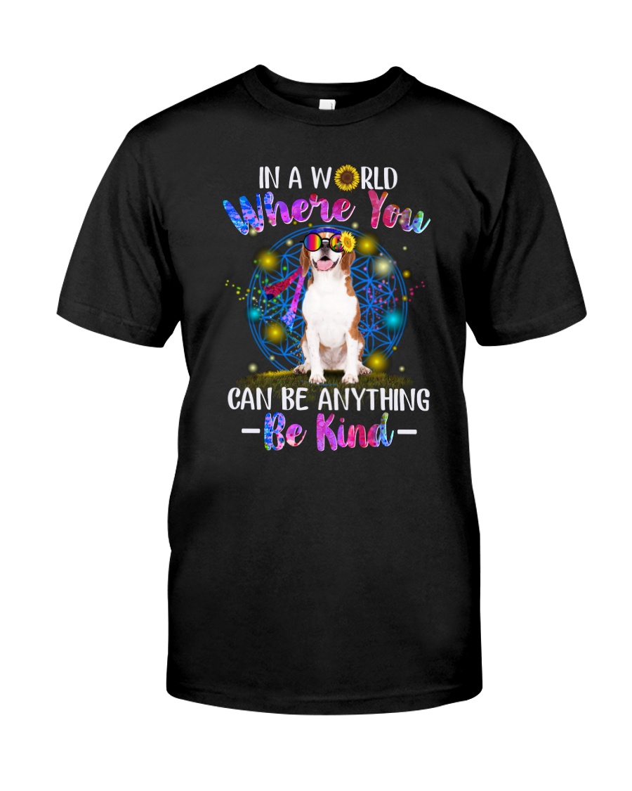 Beagle and hippie Classic T-Shirt