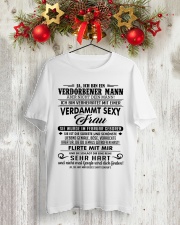 Geschenk fur Ihren Mann s2 Classic T-Shirt lifestyle-holiday-crewneck-front-2