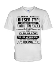 Perfektes Geschenk fur die Liebsten TINH00 V-Neck T-Shirt thumbnail
