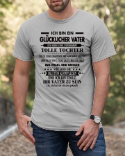 Perfekte Geschenke fur den Vater- S00 Classic T-Shirt apparel-classic-tshirt-lifestyle-front-53