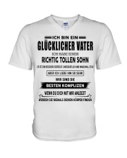 Ich bin ein Glucklicher Vater- Tollen Sohn- kun 40 V-Neck T-Shirt thumbnail