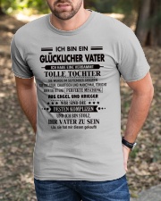 Perfekte Geschenke fur den Vater- A09 Classic T-Shirt apparel-classic-tshirt-lifestyle-front-52
