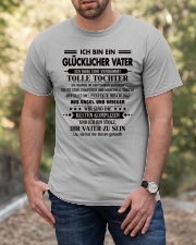 Perfekte Geschenke fur den Vater- A09 Classic T-Shirt apparel-classic-tshirt-lifestyle-front-53