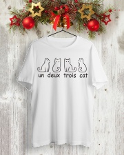 un deux trois cat Classic T-Shirt lifestyle-holiday-crewneck-front-2