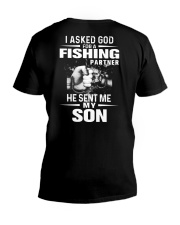THE LEGEND FISHING WITH SON V-Neck T-Shirt thumbnail