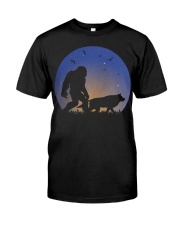 Bigfoot-Wolf Classic T-Shirt thumbnail
