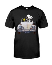 Snoopy And Woodstock Driving Volkswagen Shirt Classic T-Shirt front
