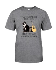 I PET CATS I PLAY GUITAS AND I KNOW THINGS Classic T-Shirt tile