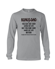 BONUS DAD THANKS FOR PUTTING UP WITH MY MOM Long Sleeve Tee tile