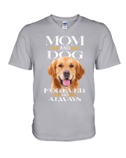Golden Retriever-Mom And Dog V-Neck T-Shirt tile