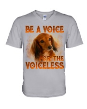 Dachshund-DS37 V-Neck T-Shirt tile