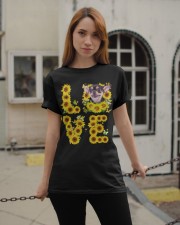Chihuahua-DS266 Classic T-Shirt apparel-classic-tshirt-lifestyle-19