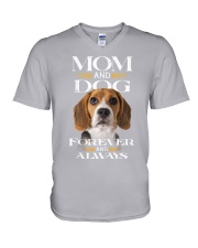 Beagle-Mom And Dog V-Neck T-Shirt tile