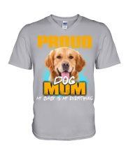 Golden Retriever-Proud Dog Mom V-Neck T-Shirt tile