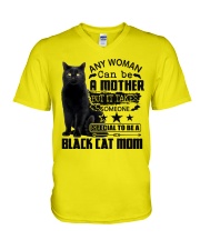 Black cat Mom V-Neck T-Shirt tile