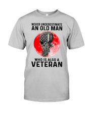 Veteran Gift Skull Blood Moon Never Underestimate An Old Man Who Is A Veteran Classic T-Shirt front