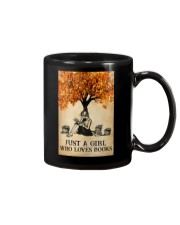 JUST A GIRL WHO LOVES BOOKS Mug tile