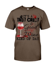 IT'S A TRUE CRIME AND GOOD WINE KIND OF DAY Classic T-Shirt tile