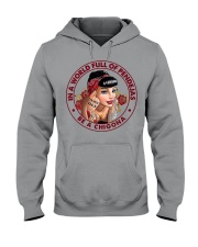 IN A WORLD FULL OF PENDEJAS BE A CHIGONA Hooded Sweatshirt tile