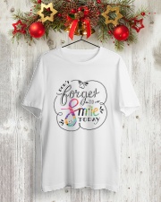 DON'T FORGET TO SMILE Classic T-Shirt lifestyle-holiday-crewneck-front-2