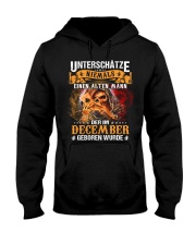 Ger 12 Alten Mann Hooded Sweatshirt tile