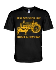 Farmer Real Men Smell Like G1T1-04-190222 V-Neck T-Shirt tile