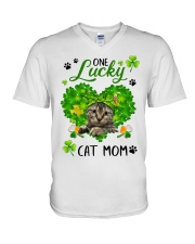 One Lucky Cat Mom G1L1-02-110222 V-Neck T-Shirt tile