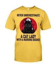Under Estimate A Cat Lady Classic T-Shirt front