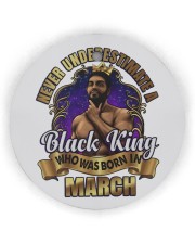 March Black King Christmas Circle Ornament (Wood tile