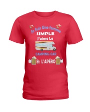 Je Suis Une femme SIMPLE Ladies T-Shirt thumbnail