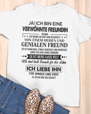 perfektes Geschenk für Freundin Ladies T-Shirt apparel-ladies-t-shirt-lifestyle-front-59