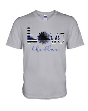 Love the blue V-Neck T-Shirt tile