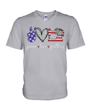 America love Independence day V-Neck T-Shirt tile