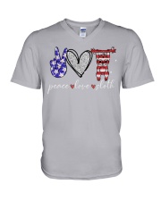 America love Independence day V-Neck T-Shirt tile