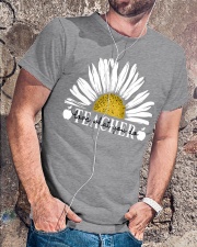 Tee97 Ghi Bo Den Trang Classic T-Shirt lifestyle-mens-crewneck-front-4