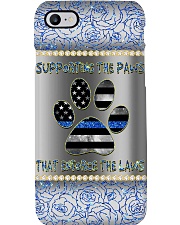 Supporting the paws Phone Case i-phone-8-case