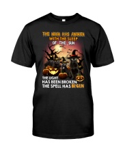 Black Cat Begun 1008 Classic T-Shirt front