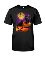 Black cat Halloween Classic T-Shirt front