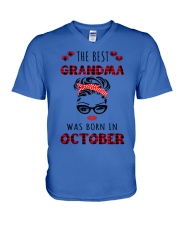 The best Grandma -October V-Neck T-Shirt tile