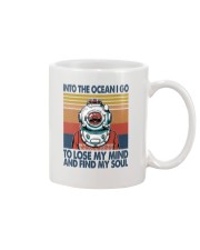 Diving Men 2 Mug thumbnail