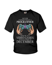 Never underestimate a programmer loves gaming Youth T-Shirt tile