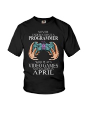 Never underestimate a programmer loves gaming Youth T-Shirt tile