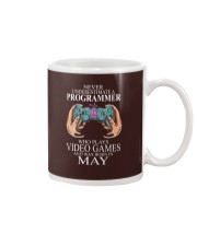 Never underestimate a programmer loves gaming Mug tile