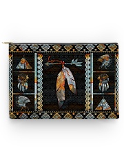 NATIVE AMERICAN - FEATHER Accessory Pouch tile