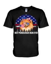 dogs mom - Pomeranian V-Neck T-Shirt tile