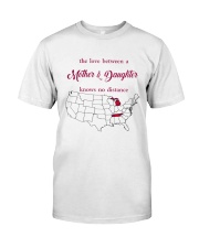 TENNESSEE MICHIGAN THE LOVE MOTHER AND DAUGHTER Classic T-Shirt thumbnail